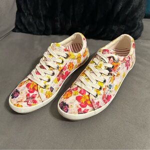 Taos Star Floral Print Canvas Sneakers size 8.5